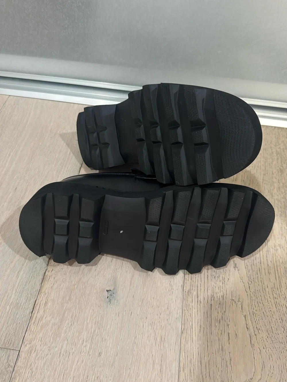 Men's Black Chunky Penny Loafers